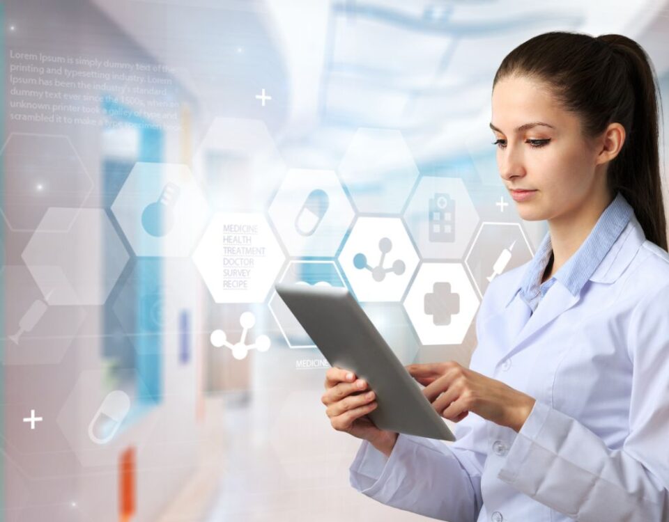 Plataformas populares de telemedicina no Brasil imagem conceito de uma mulher usando telemedicina