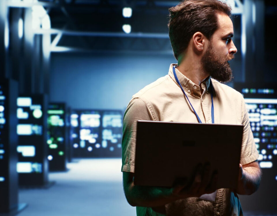 Os 5 principais softwares para gerenciar servidores em 2024 Os 5 principais softwares para gerenciar servidores em 2024