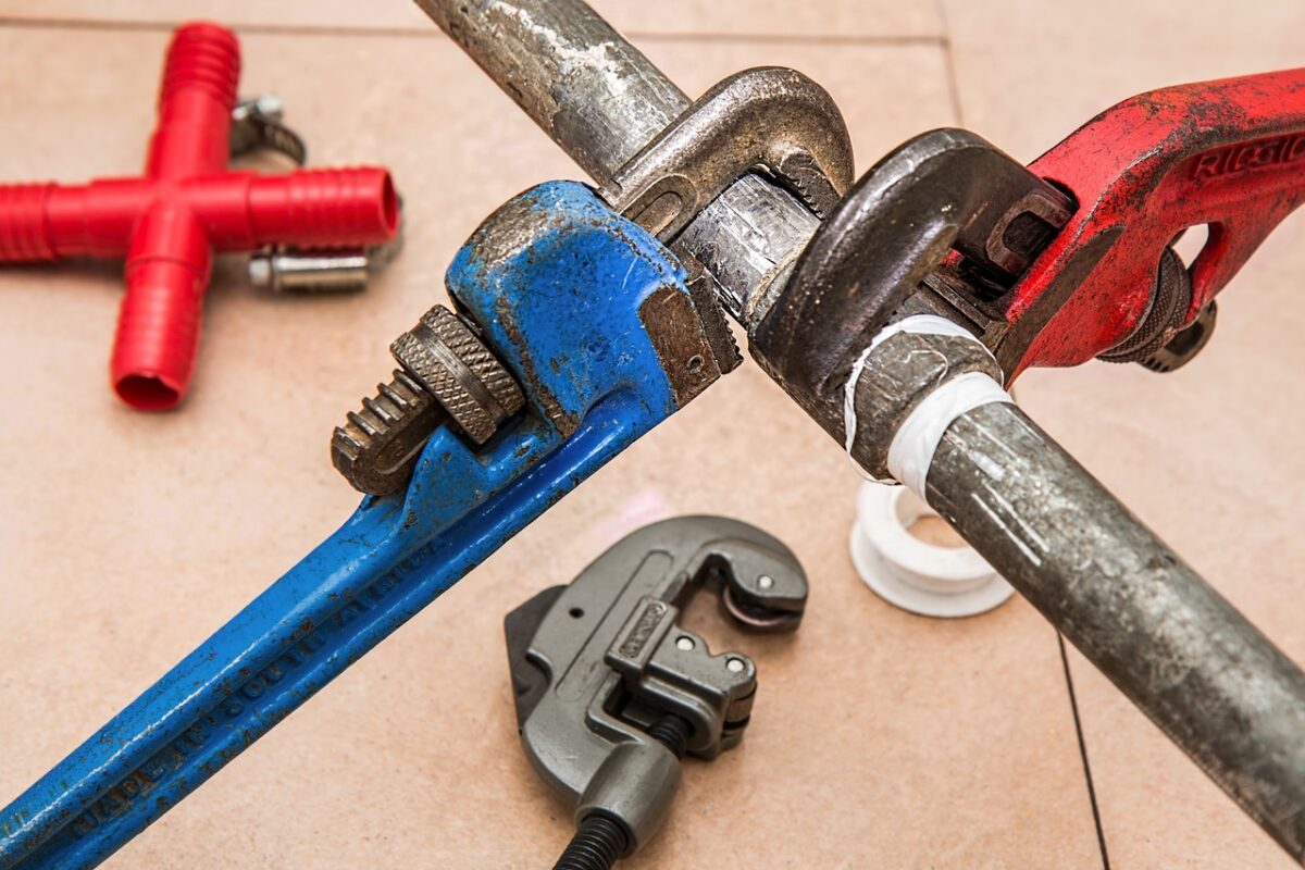 5 aplicativos para encontrar e contratar desentupidoras online plumbing, pipe, wrenches