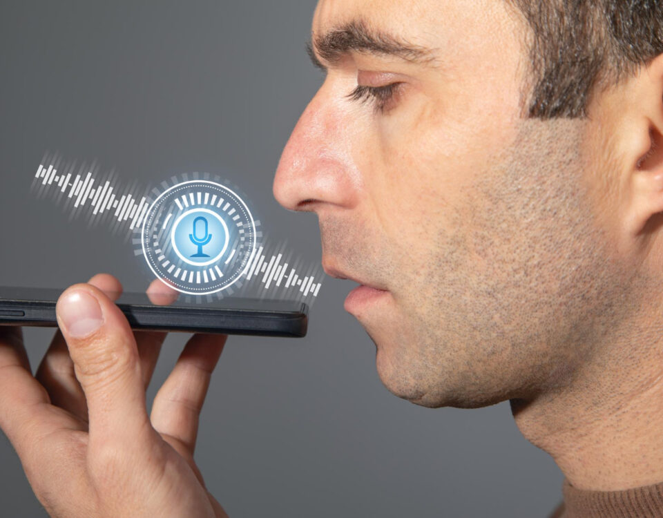 Apps que criam experiências interativas por comando de voz Apps que criam experiências interativas por comando de voz