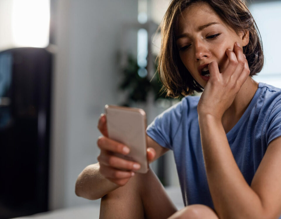 Plataformas que conectam pacientes a especialistas em vícios