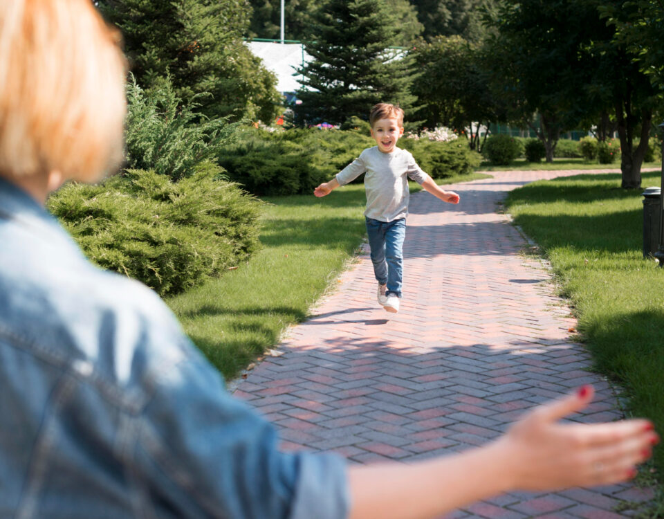 Apps que ajudam a planejar espaços seguros ao ar livre Apps que ajudam a planejar espaços seguros ao ar livre