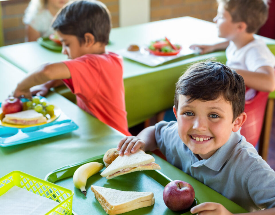 Aplicativos que ajudam a planejar cardápios escolares Aplicativos que ajudam a planejar cardápios escolares
