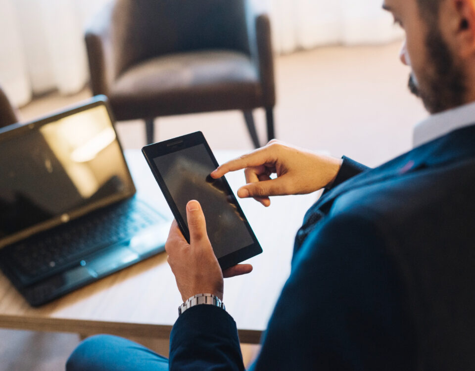 Apps para locação e manutenção de plataformas