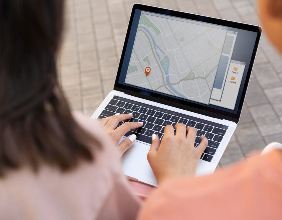 Plataformas de rastreamento: comparativo de APIs e alertas Plataformas de rastreamento: comparativo de APIs e alertas