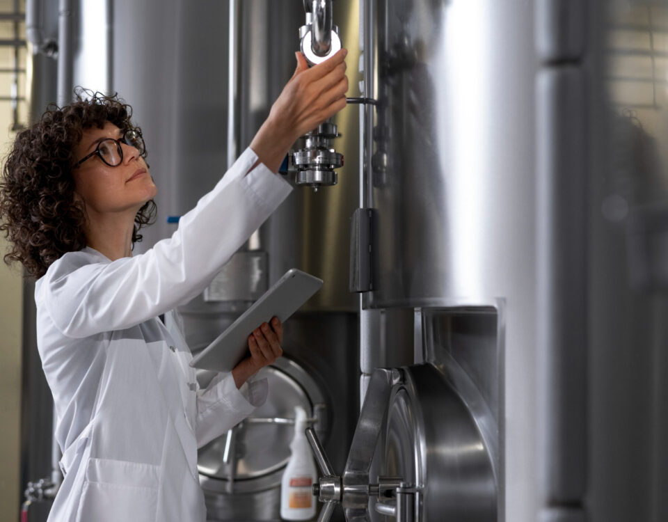 Tratamento de Água Industrial: Inovação e Sustentabilidade para o Futuro da Indústria Tratamento de Água Industrial: Inovação e Sustentabilidade para o Futuro da Indústria