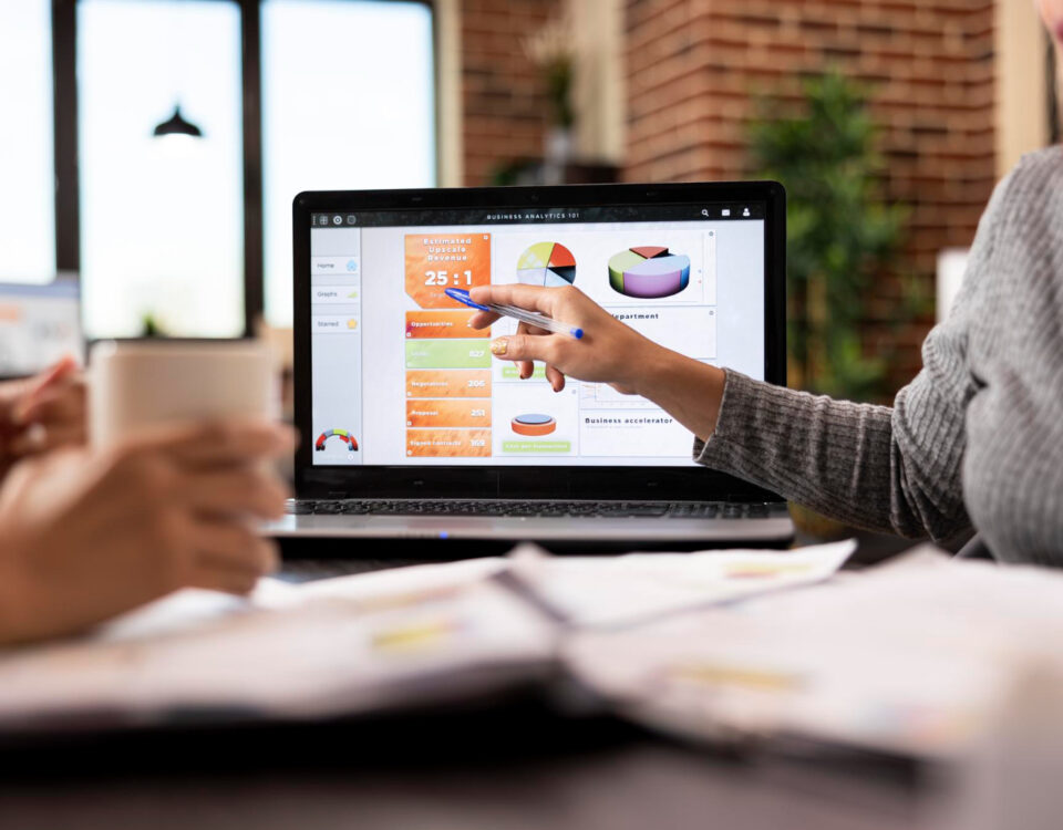 Como agências digitais estruturam projetos de sites profissionais