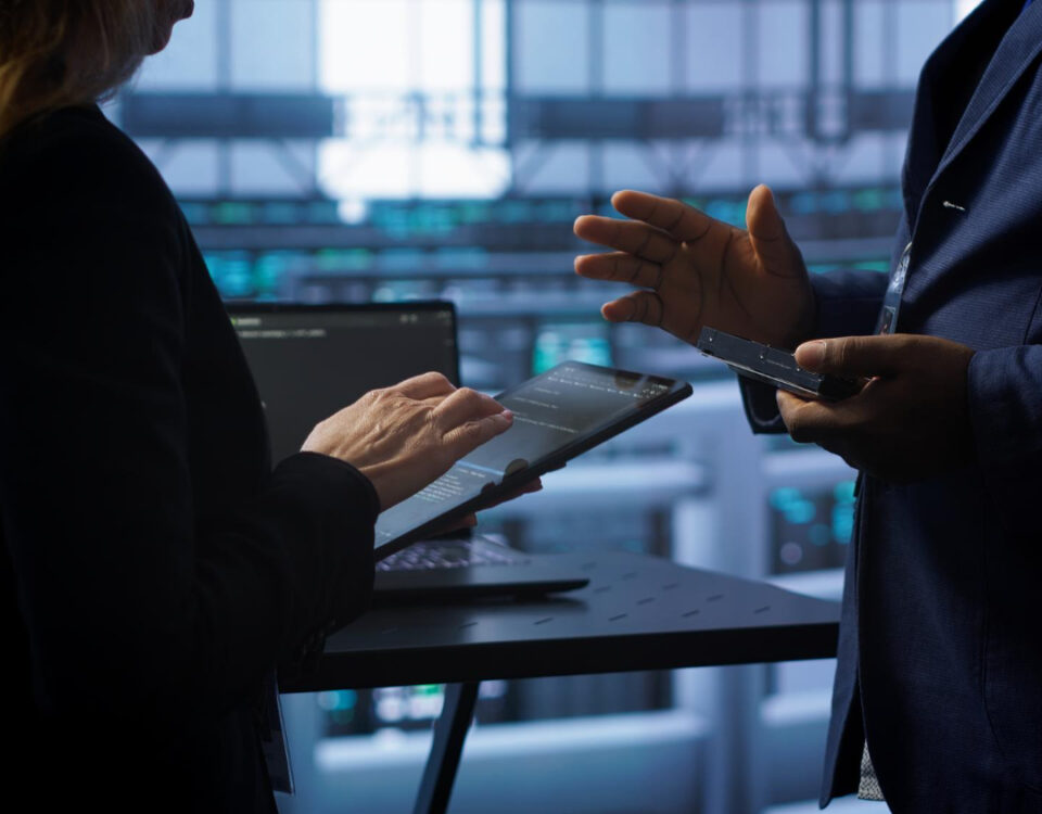 Shadow IT: o risco de equipes usarem ferramentas digitais sem controle da empresa