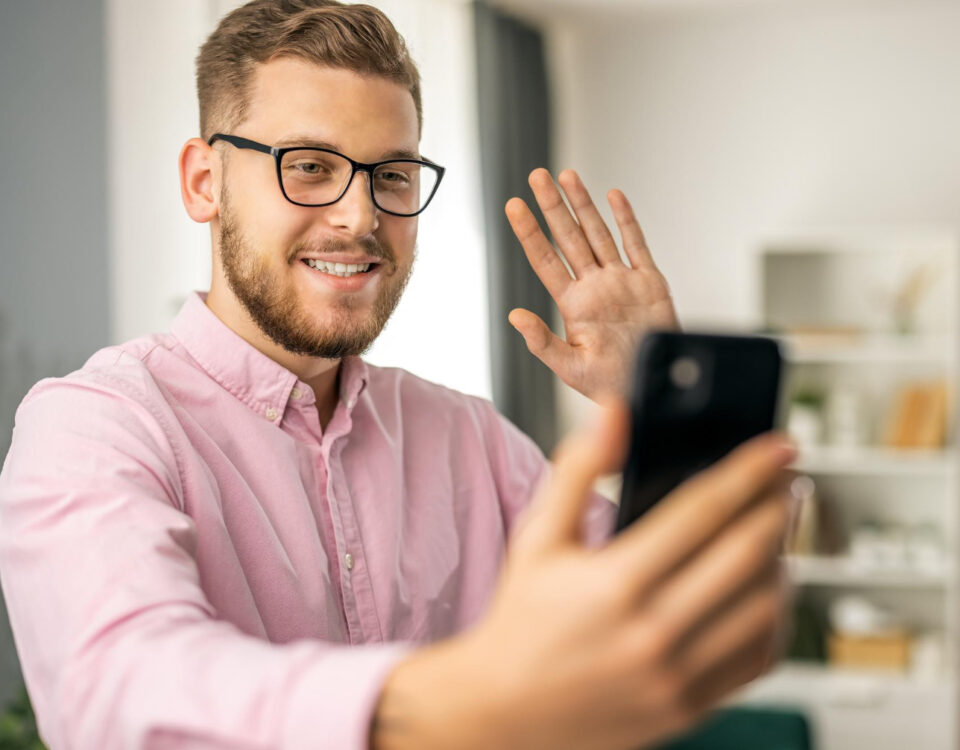 Terapia por app: quais recursos protegem sua sessão online?